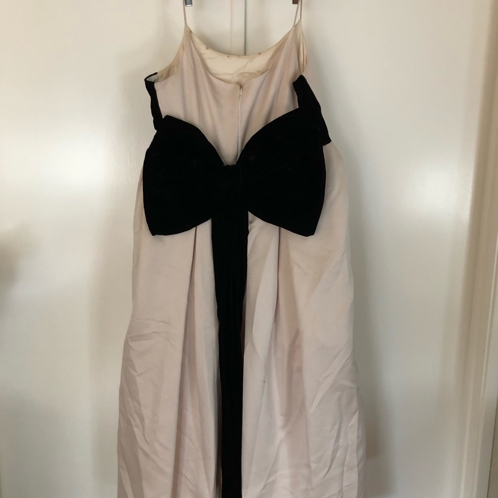 Formal full length gown - Picture 2 of 3